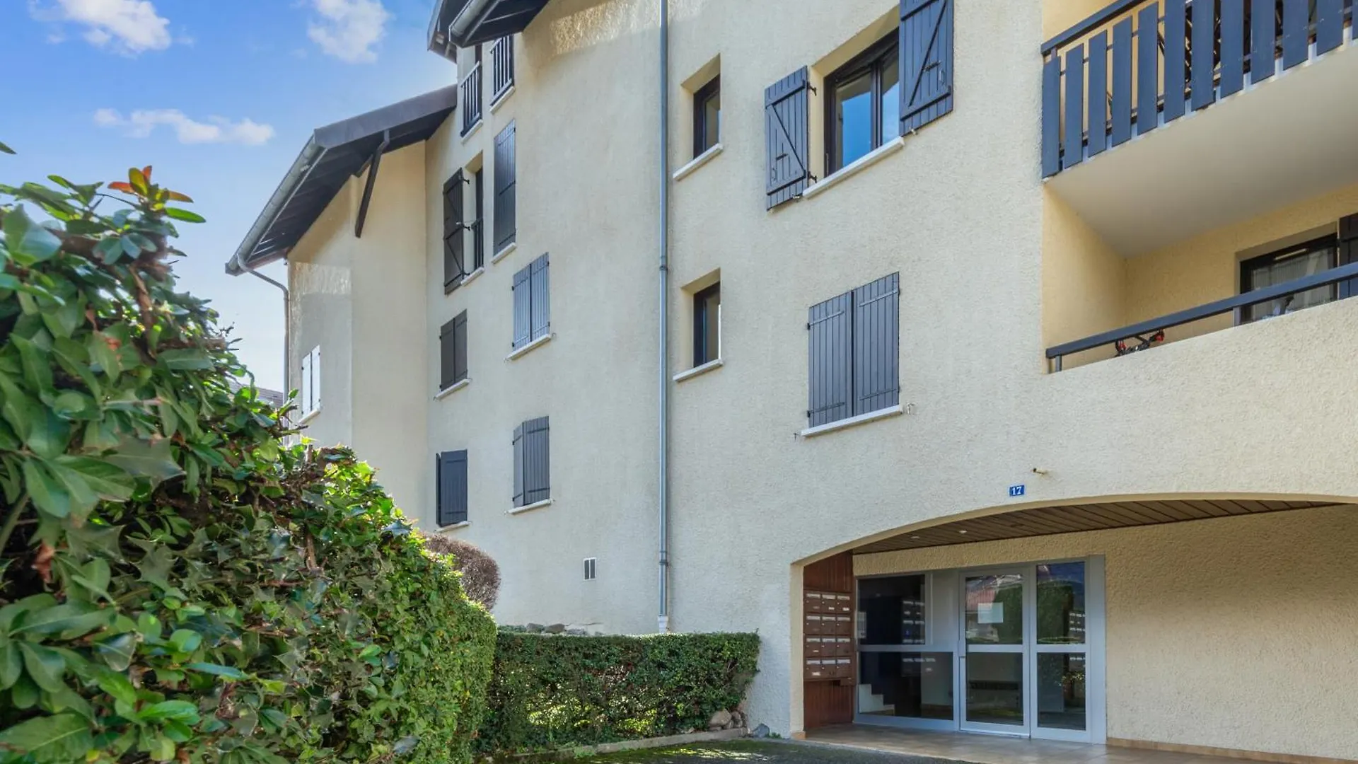 Apartment Appartement 3 Pieces Proche Du Lac Avec Terrasse Annecy