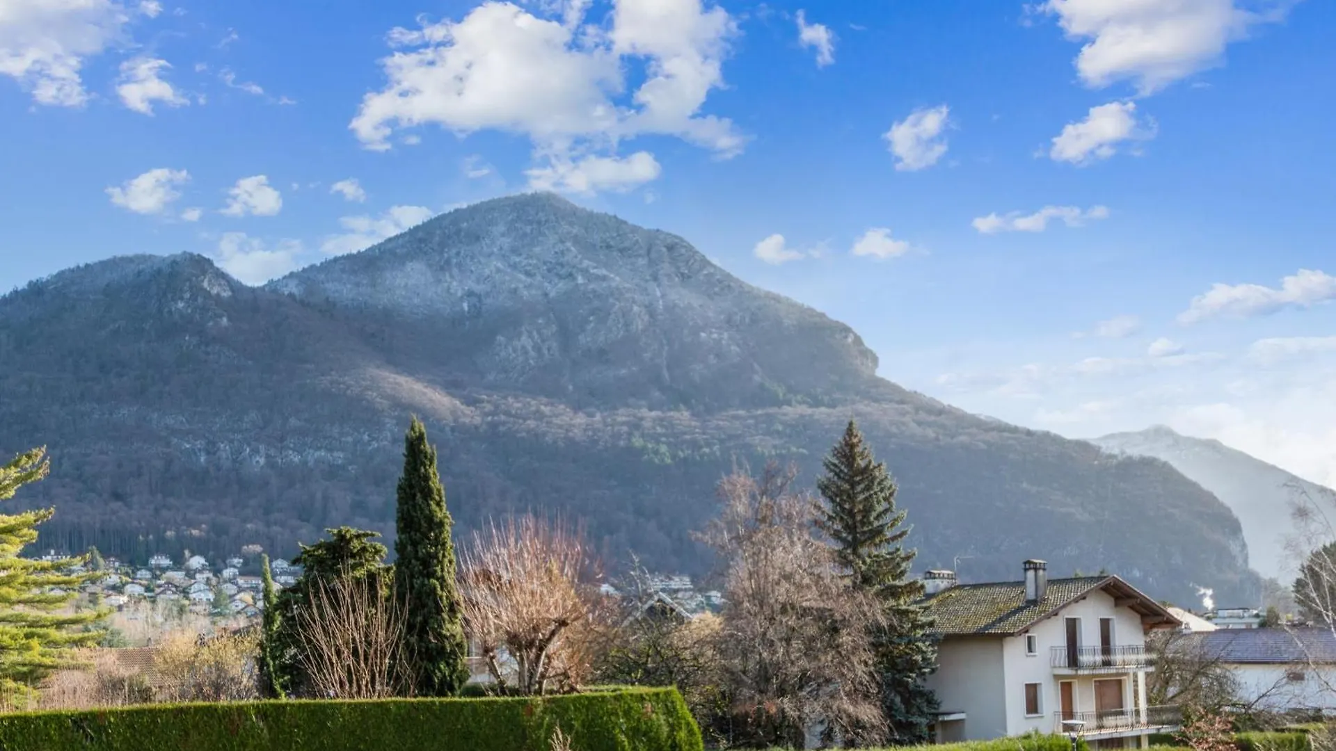 Appartement 3 Pieces Proche Du Lac Avec Terrasse Annecy France