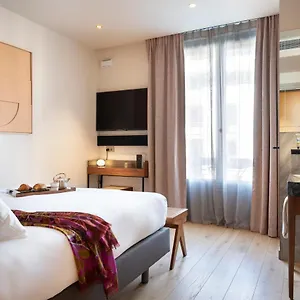 Hébé Hotel
