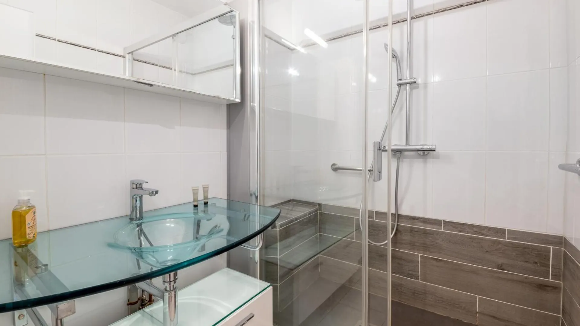 אנסי Appartement 3 Pieces Proche Du Lac Avec Terrasse